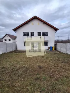 Casa cu 3 camere 2 bai si terasa in Cristian - foto 2