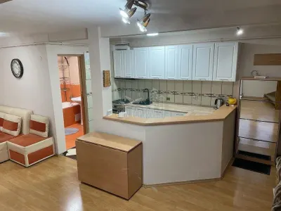 Apartament cu 4 camere 2 bai zona Vasile Aaron - Sibiu