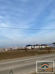 24000 mp teren in comuna Miroslava, pozitionat excelent - foto 3