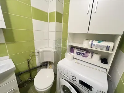 Apartament 3 camere 2 bai balcon si pivnita zona Terezian - foto 18