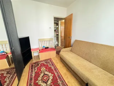 Apartament 2 camere cu balcon zona Cedonia - foto 4