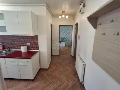 Apartament 2 camere decomandat zona Centrala - foto 7