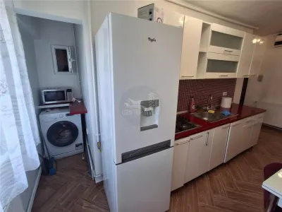 Apartament 2 camere decomandat zona Centrala - foto 9