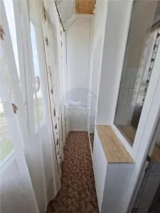 Garsoniera decomandata balcon pivnita zona Autogara Turnisor - foto 5