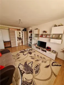 Garsoniera decomandata balcon pivnita zona Autogara Turnisor - foto 6