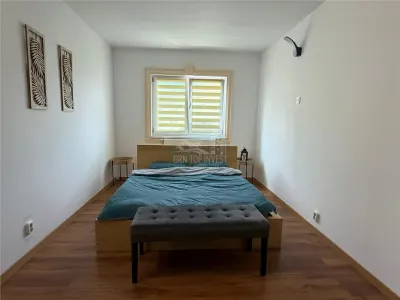 Apartament 3 camere 2 bai si balcon zona Turnisor - foto 5