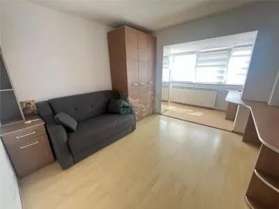Apartament 3 camere 2 balcoane etaj 1 - zona Centrala - foto 9