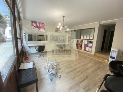Spatiu comercial cu 2 camere in zona Centrala - foto 2