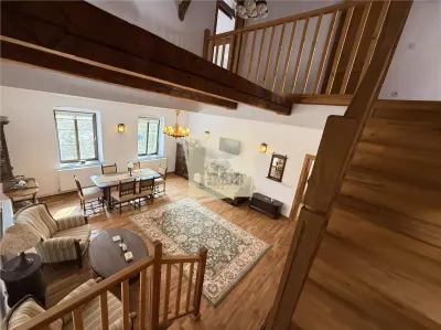 Casa ultracentrala complet renovata 6 camere 3 bai Cisnadioara - foto 15