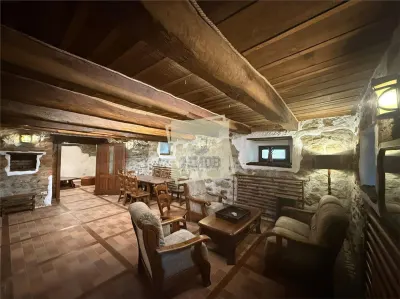 Casa ultracentrala complet renovata 6 camere 3 bai Cisnadioara - foto 9