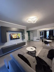 Apartament decomandat 2 camere cu balcon zona Mihai Viteazul - foto 2