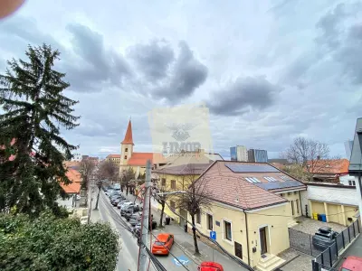 Spatiu birou CENTRAL | Terasa | Inchiriere flexibila (termen lung / scurt) - Sibiu
