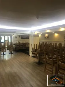 Spatiu comercial,250 mp, utilat si mobilat - foto 8