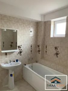 Apartament 3 camere, 82 mp, rond ERA - foto 3