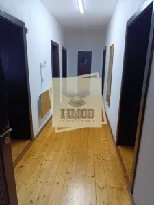 Apartament 3 camere in Cisnadie 100 mp utili si curte - foto 5