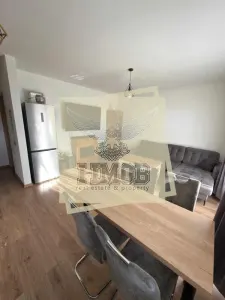 Apartament 3 camere balcon si loc parcare zona Turnisor - foto 1