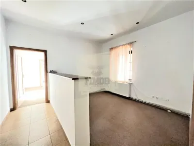 Spatiu de birouri cu 5 camere in zona centrala din Sibiu - foto 8