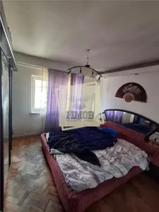 Apartament 3 camere 72 Mpu 2 Bai | Pivnita | Balcon Turnisor - foto 3