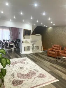 Casa 8 camere 6 bai 450 mp teren in zona Terezian - foto 3