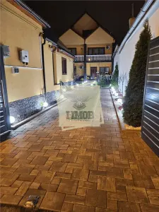 Casa 8 camere 6 bai 450 mp teren in zona Terezian - foto 6