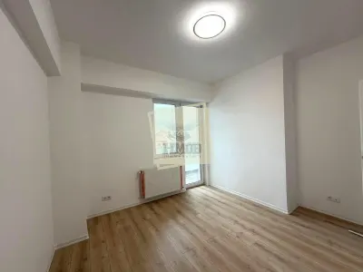 Apartament decomandat 3 camere 77 mp utili Mihai Viteazu - foto 3