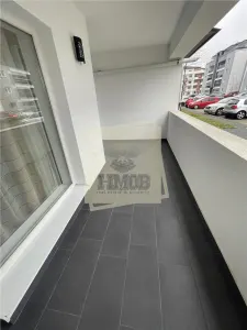 Apartament modern cu 3 camere terasa si 2 parcari in zona Centrala - foto 11