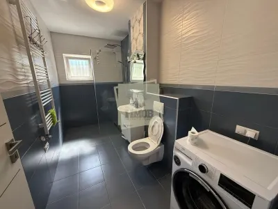 Apartament modern cu 3 camere terasa si 2 parcari in zona Centrala - foto 9