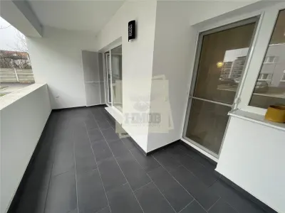 Apartament modern cu 3 camere terasa si 2 parcari in Kogalniceanu - foto 13