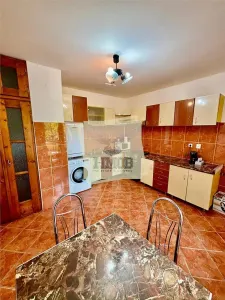 Casa cu 5 camere 2 bai 184 mp utili zona Calea Dumbravii - foto 18
