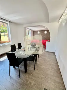 Casa cu 5 camere 2 bai 184 mp utili zona Calea Dumbravii - foto 3