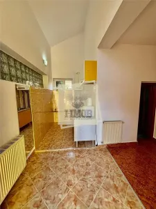 Casa cu 5 camere 2 bai 184 mp utili zona Calea Dumbravii - foto 5