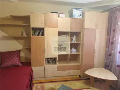 Casa cu 6 camere 2 bai si 650 mp teren in zona Calea Surii Mici - foto 19