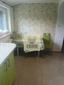 Casa cu 6 camere 2 bai si 650 mp teren in zona Calea Surii Mici - foto 6