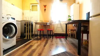 Apartament 3 camere decomandat – Etaj 2/4 – Zonă excelentă, aproape de Liceul Pedagogic. - foto 9