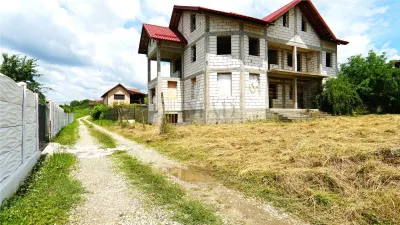 Vanzare Duplex la rosu in Aninoasa/ 220 mp/ 500 mp teren/ Zona superba de Vile - foto 3