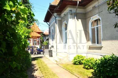Imobil cu Mare Potential Comercial Calea Domneasca Vizavi de Turnul Chindia. - foto 1