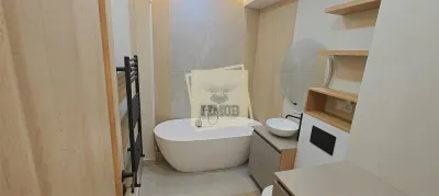 Penthouse cu 3 camere 3 bai si terasa 88 mp in zona Lazaret - foto 4