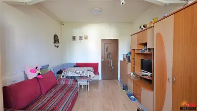 Camera cu spatiu suplimentar amenajat - Tractorul, Octavian Goga - foto 3