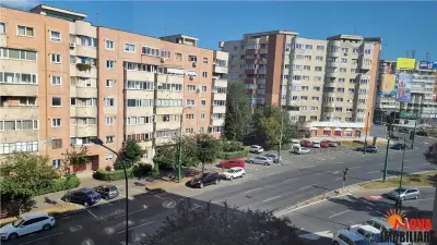 Centrul Civic, garsoniera mobilata si utilata - 369  Euro/luna - Brasov