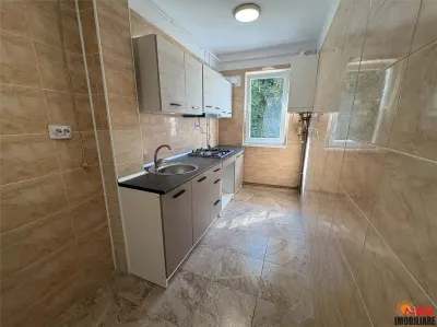 Apartament doua camere zona Florilor - foto 1