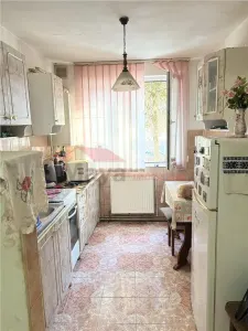 Apartament 2 camere, zona Unirii Dej - foto 4