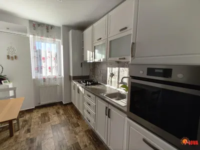 Apartament doua camere Alphaville - Intrare Racadau - foto 4