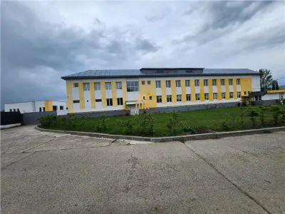 Fabrică de Vânzare în Pașcani, Iași | 5.000 mp Utili | Teren 10.000 mp | La 6 km de Nodul Rutier al Autostrăzii Moldovei A7 | Acces TIR | Rampă de Înc - foto 2