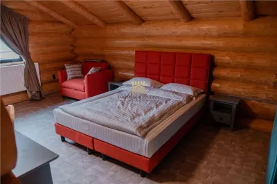 Cabană din Bușteni de Vânzare în Bucovina | Mălini | La Munte | 180 mp | Teren 1.200 mp | 4 Dormitoare cu Băi Proprii | Comision 0% - foto 19