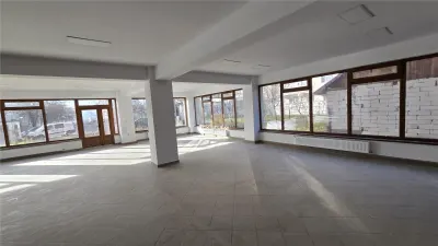 Spațiu Comercial Premium de Vânzare în Suceava | 757,6 mp | Arteră Principală | Open Space | 8 Parcări | Comision 0%   - foto 2