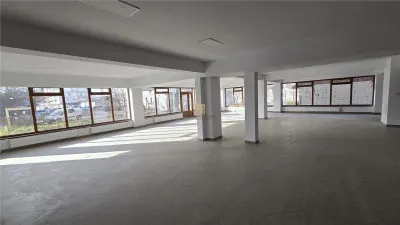 Spațiu Comercial Premium de Vânzare în Suceava | 757,6 mp | Arteră Principală | Open Space | 8 Parcări | Comision 0%   - foto 11
