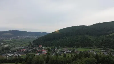 TEREN PREMIUM 5.023 MP ÎN VORONEȚ | BUCOVINA | ZONA MĂNĂSTIRII VORONEȚ | INVESTIȚIE SAU REZIDENȚIAL PRIVELIȘTE | CURENT TRIFAZAT | APĂ | CANALIZARE | - foto 4