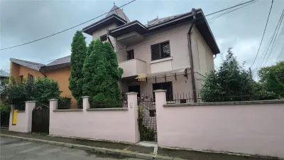 Vila Julie Ultracentral Suceava De Vanzare 0727817187 - foto 1