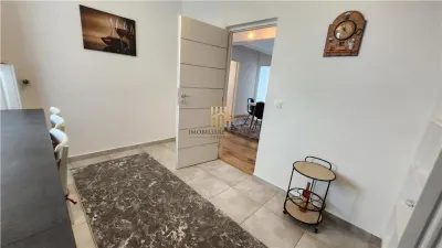 Apartament 3 camere - 100 mp De Inchiriat Suceava - Suceava