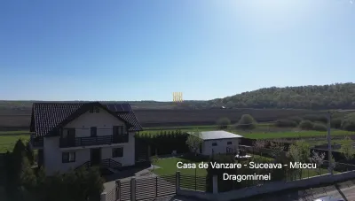 Casă Modernă de Vânzare în Mitocu Dragomirnei, Suceava | 144 mp Utili | Teren 1.000 mp | 3 Dormitoare | Șemineu | Mobilată | 220.000 euro | - foto 2
